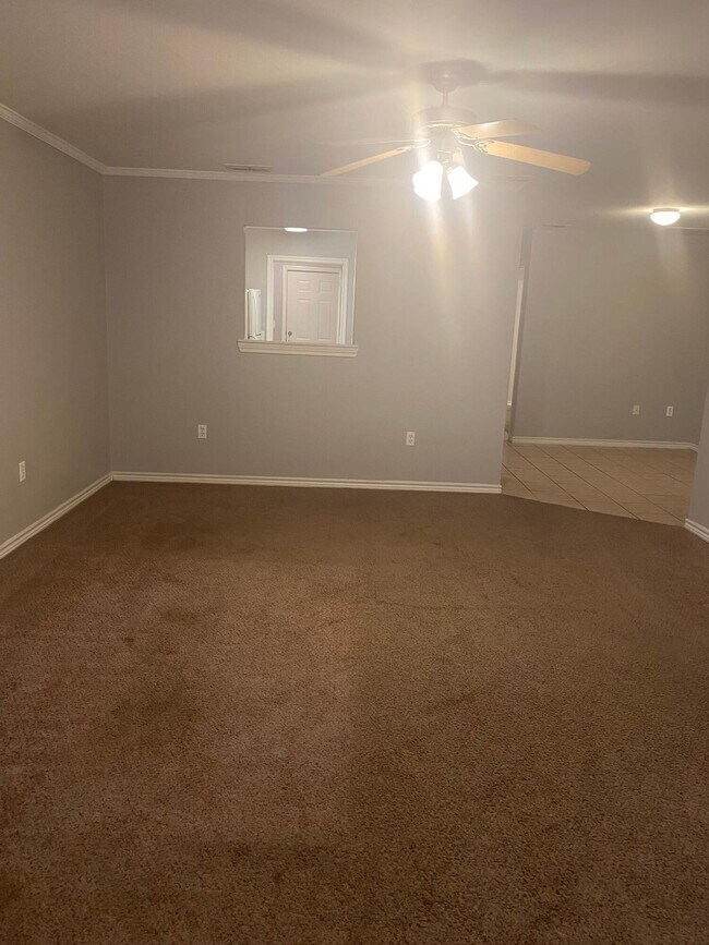 Foto del edificio - 5420 Kemper St