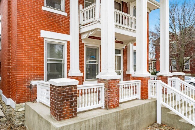 Building Photo - 61 Sherman Ave