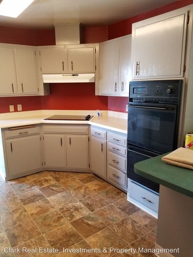 Foto del edificio - 4 br, 2 bath House - 701 WYOMING AVENUE