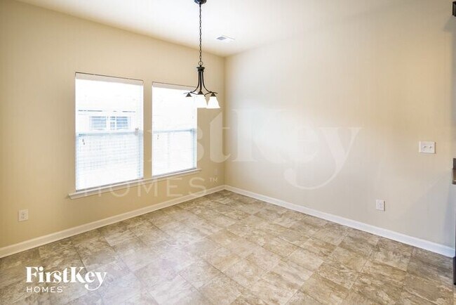 Building Photo - 117 Levi's Song Ct