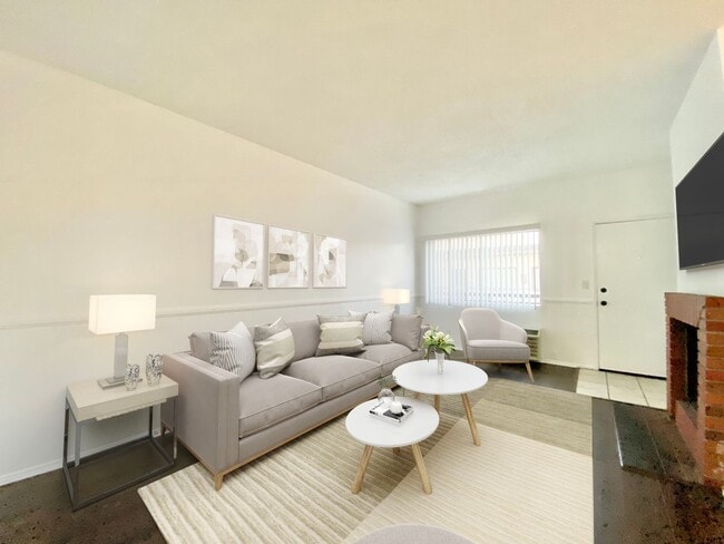 Interior Photo - Villa D' Roga LLC