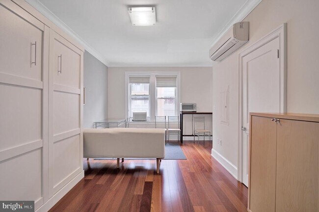 Foto del edificio - 1121 24th St NW