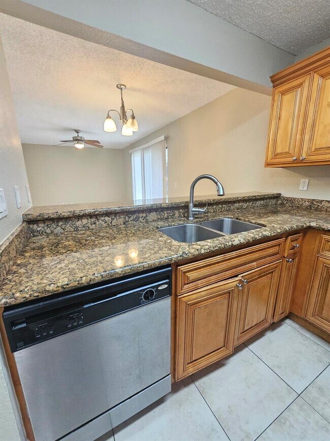 Foto del edificio - 1561 Windorah Way