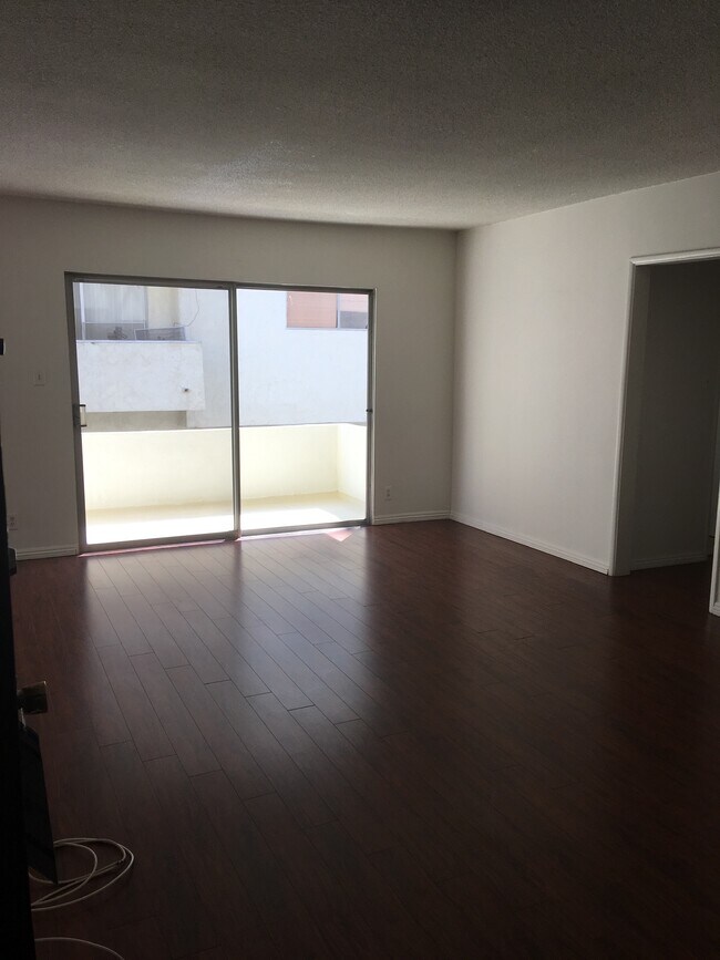 Foto del edificio - 11732 Kiowa Ave