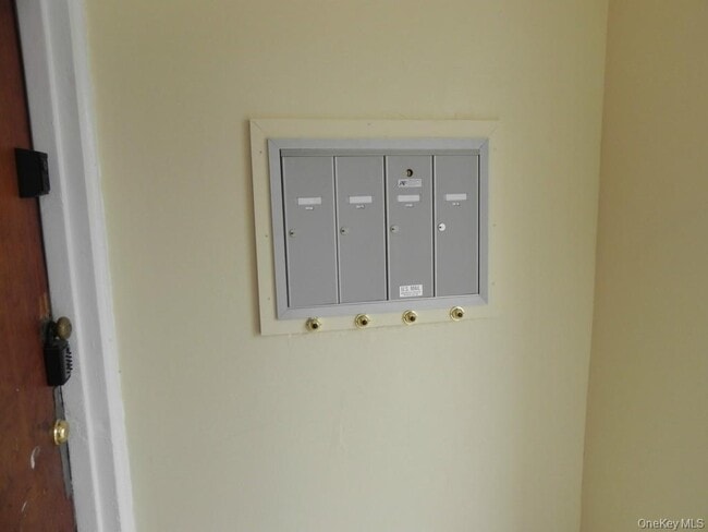 Foto del edificio - 9 Webster Ave