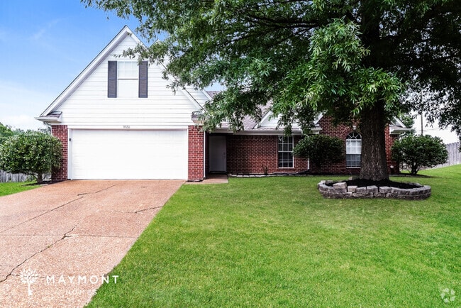 Building Photo - 9920 Averbury Cove