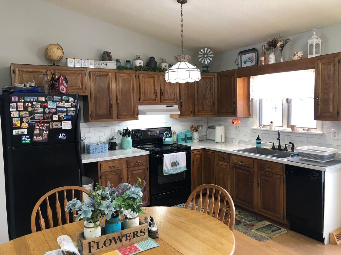 Primary Photo - 110 Ridge Ave