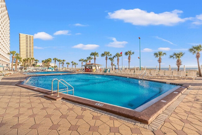 Foto del edificio - 8743 Thomas Dr