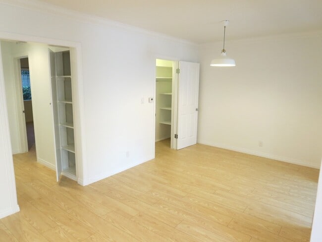 Building Photo - 1615 Hilts Avenue