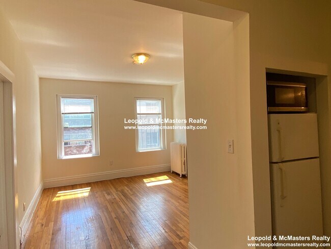 Foto del edificio - 1230 Commonwealth Ave