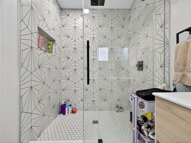 Foto del edificio - 114 Woodstock St