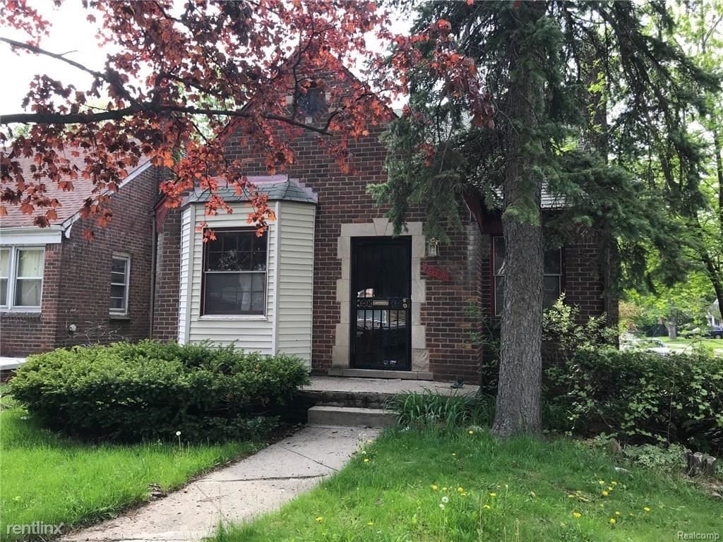 3 br, 1 bath House - 14799 Woodmont Ave B... - 3 br, 1 bath House - 14799 Woodmont Ave  B...