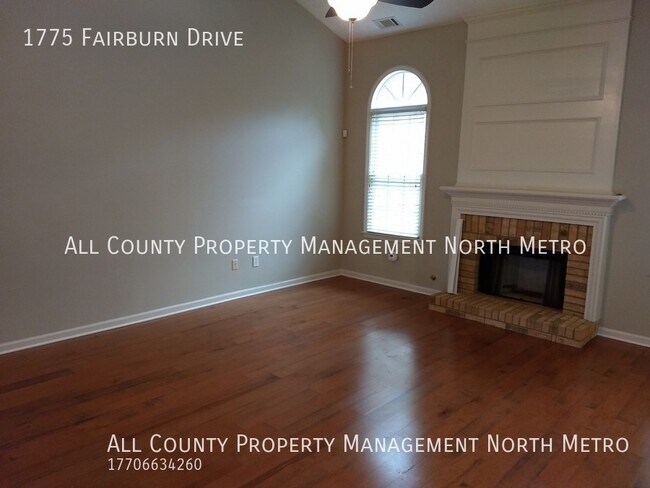 Foto del edificio - 1775 Fairburn Drive
