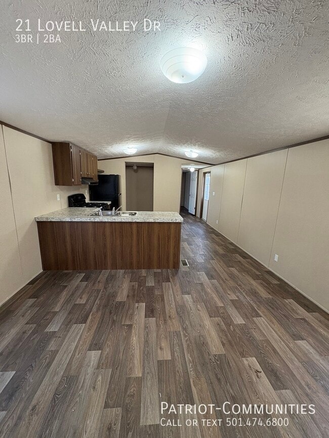 Foto del edificio - 21 Lovell Valley Dr