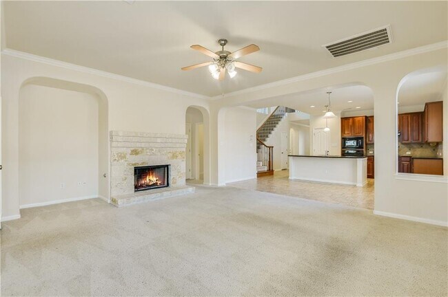 Building Photo - 7912 Alophia Dr