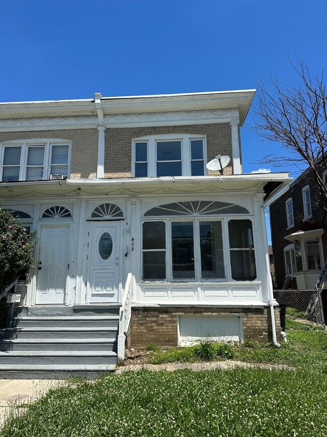 Building Photo - 405 Colwyn Ave