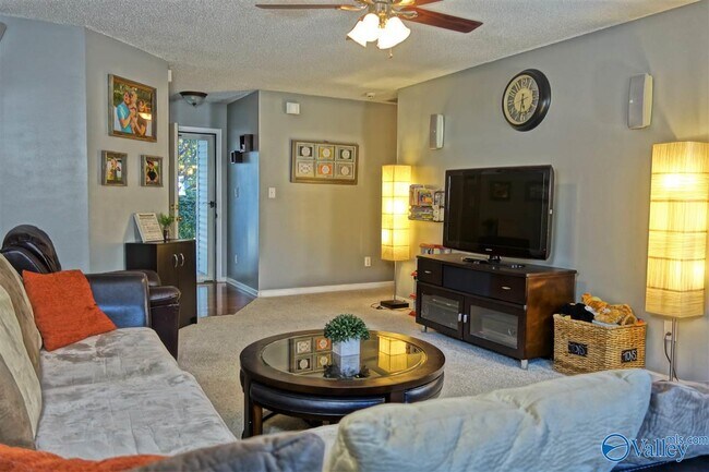 Foto del edificio - 166 Sandy Hollow Dr NW