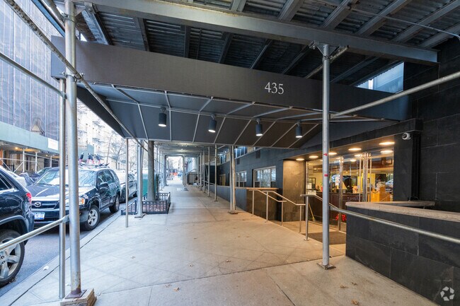 Building Photo - 435 E 65th St