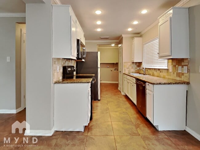 Building Photo - 3511 Candlehead Ln