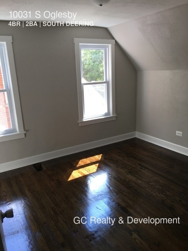 Building Photo - 10031 S Oglesby Ave