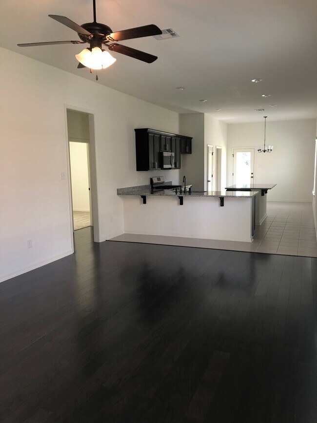 Building Photo - WATER FRONT PROPERTY! BEAUTIFUL 3BD/2BA HOME!