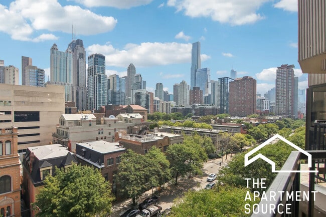 Building Photo - 1000 N La Salle Dr