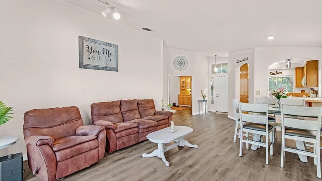 Building Photo - Your Summer Oasis Awaits – Charming Home with Pool!