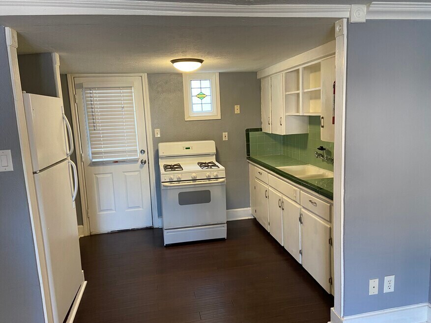 Avondale and Crocker Street Apartments Apartments in Houston, TX