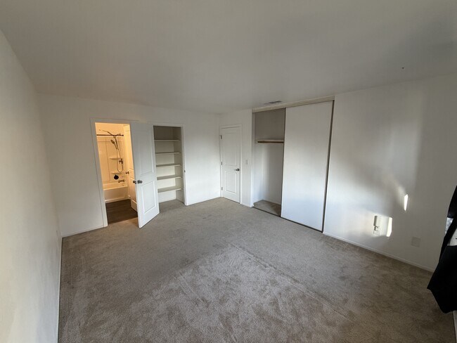 Foto del edificio - 3641 Clayton Rd