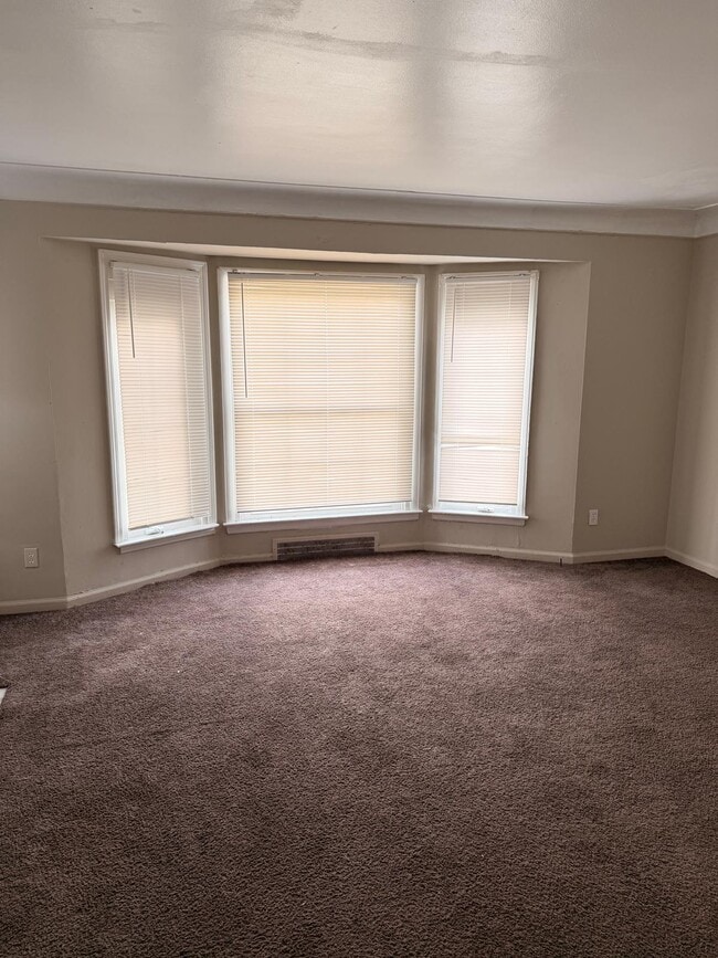 Building Photo - 13001 Promenade Ave