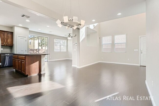 Foto del edificio - AVAILABLE NOW! | Beautiful 3-Bedroom Home ...