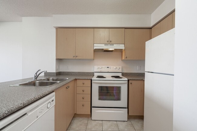 Building Photo - 333 Sidney Belsey Crescent