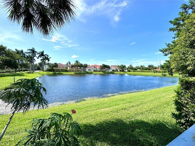 Building Photo - 1110 Queen Palm Ct