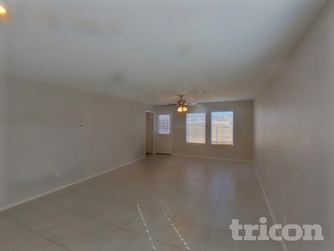 Building Photo - 112 Cornstalk Ln