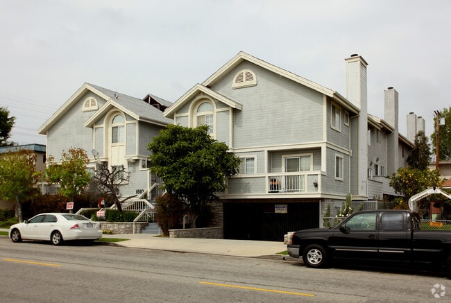 Building Photo - 1810 Federal Ave