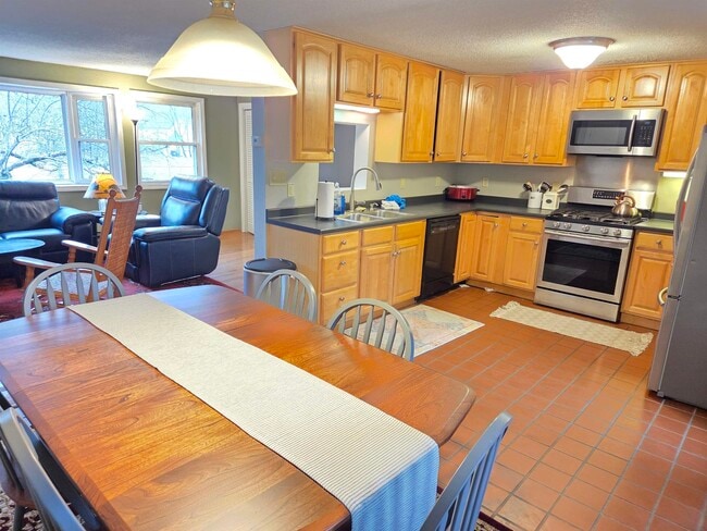 Foto del edificio - 15 Broomstick Ln