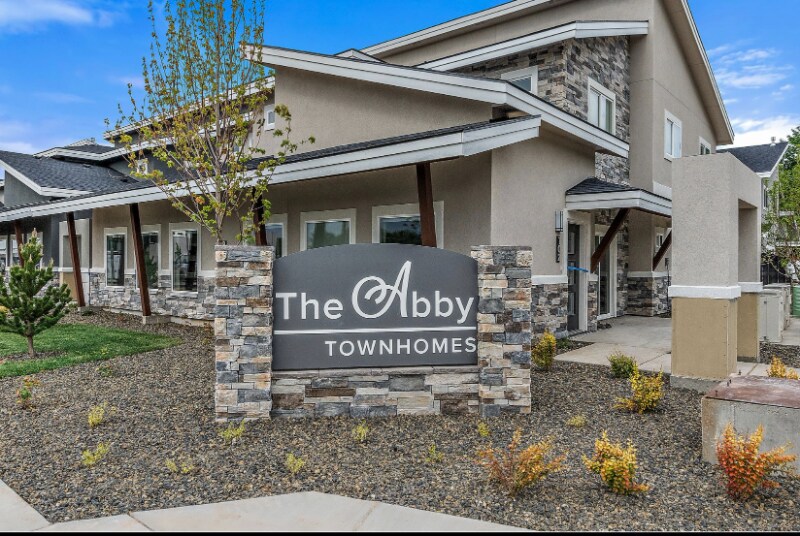 Foto principal - 8947 W Irving St