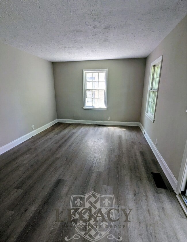 Building Photo - 434 Ezell Pike
