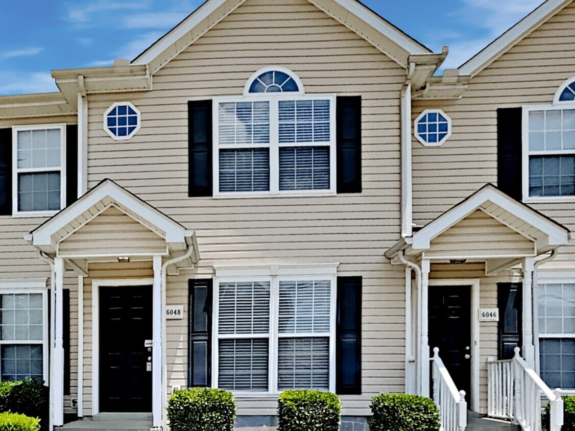 Foto principal - 6048 Cullen Drive