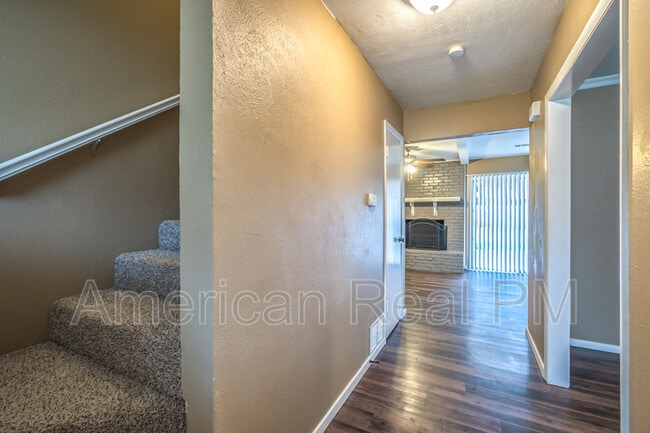 Building Photo - 1954 Mims St