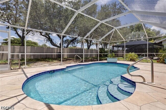 Foto del edificio - 17791 Castle Harbor Dr