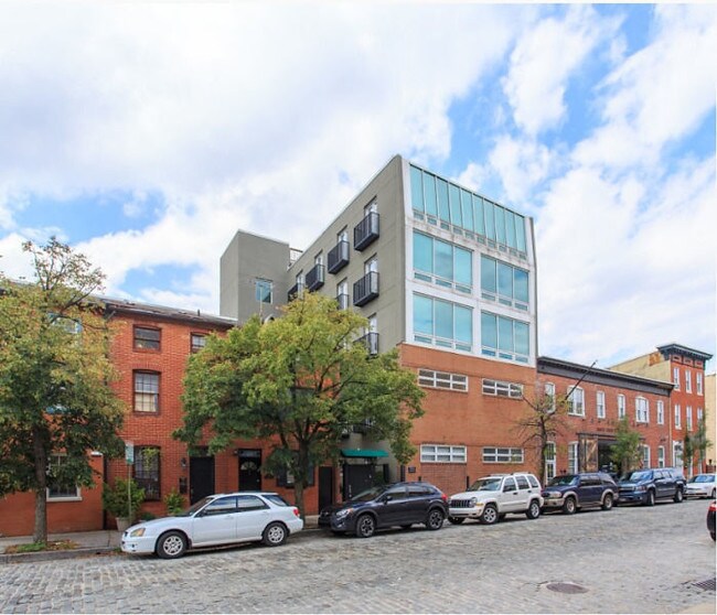 Building Photo - 724 S Wolfe St