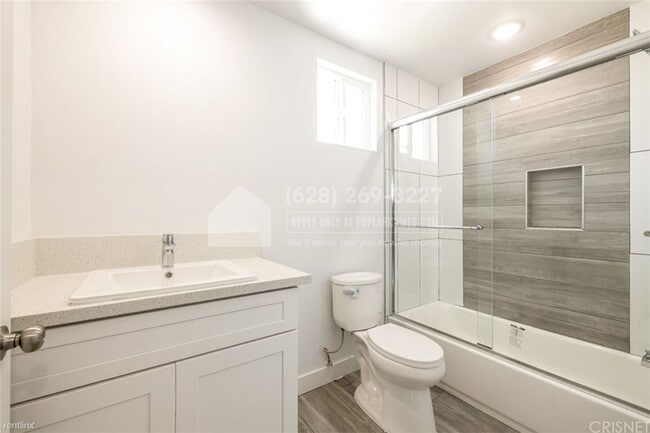 Building Photo - 4 br, 4 bath Townhome - 4651 1/2 West 18th...