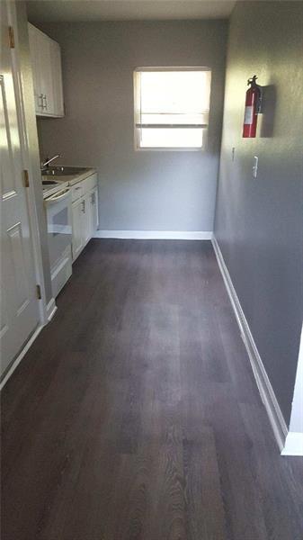 Foto del edificio - 574 Cooper St SW