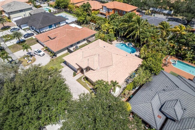 Foto del edificio - 7821 NW 160th Terrace
