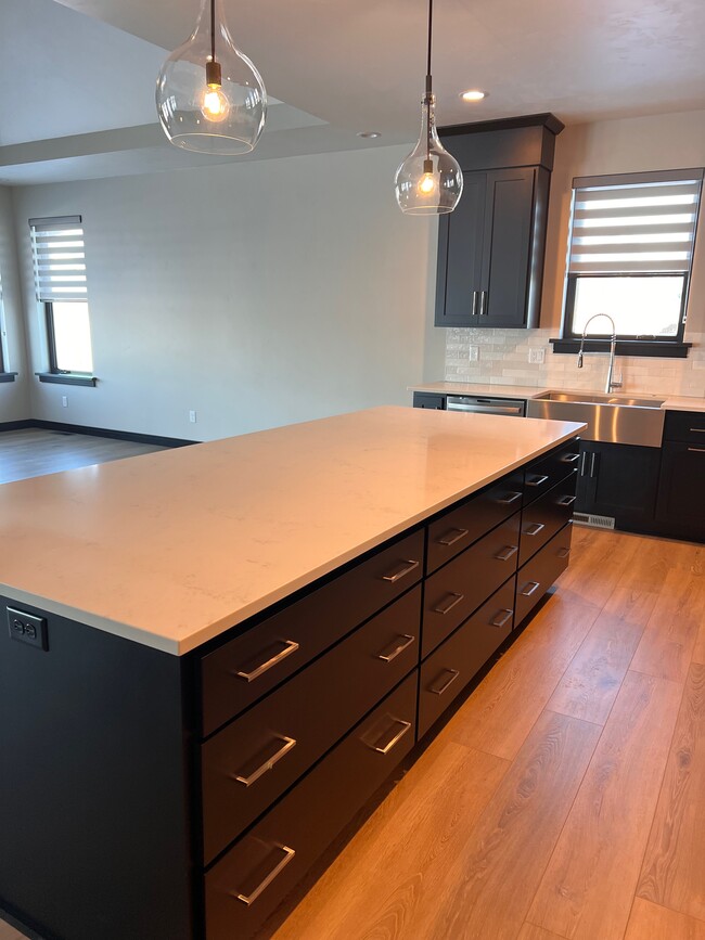 Foto del edificio - 2559 Farmington Way