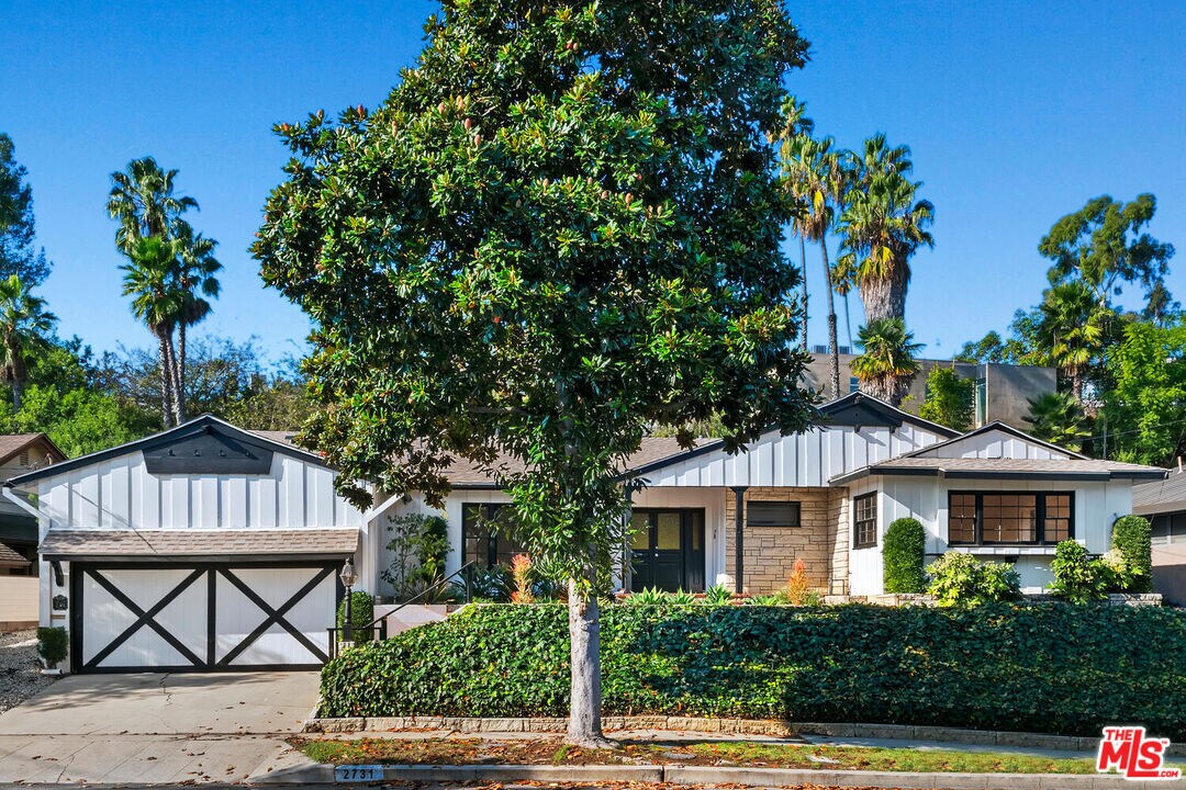 Foto principal - 2731 Anchor Ave