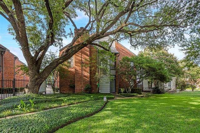 Foto principal - 4508 University Blvd