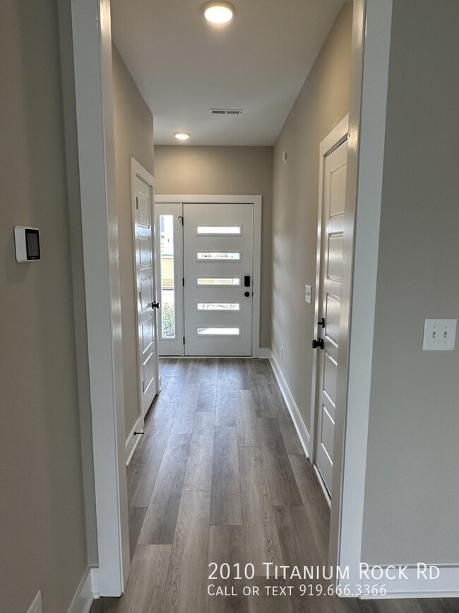 Building Photo - 2010 Titanium Rock Rd