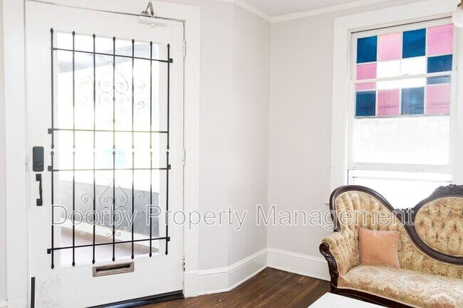 Foto del edificio - 621 Fortwood Pl